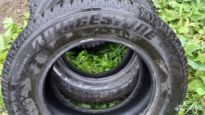 Bridgestone Ice Cruiser 7000 215/65 R16 98T
