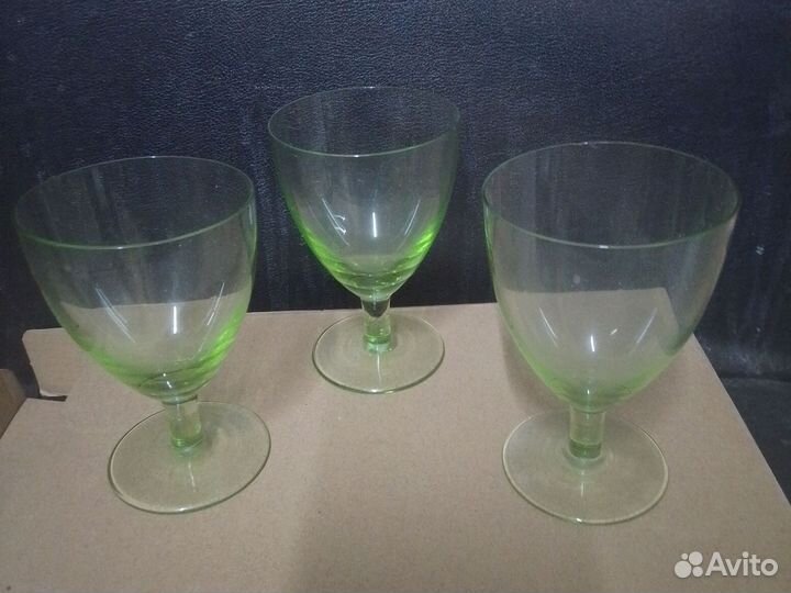 Урановое стекло