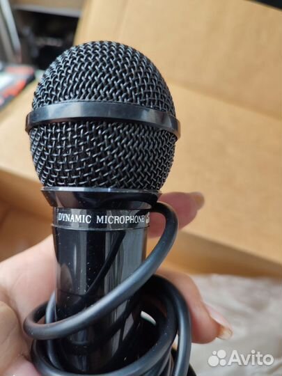 Микрофон для караоке проводной