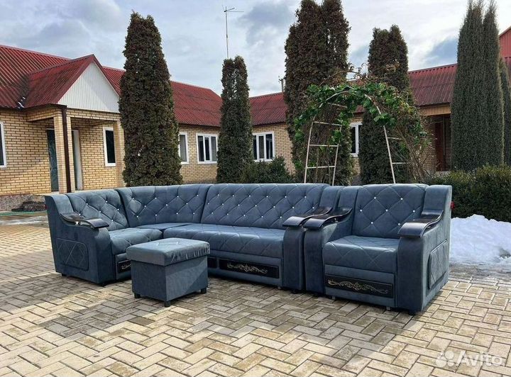 Диван мягкий