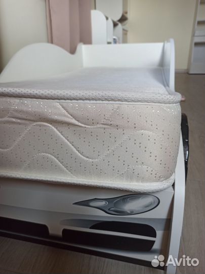 Кровать машина и матрас