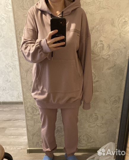 Спортивный костюм женский