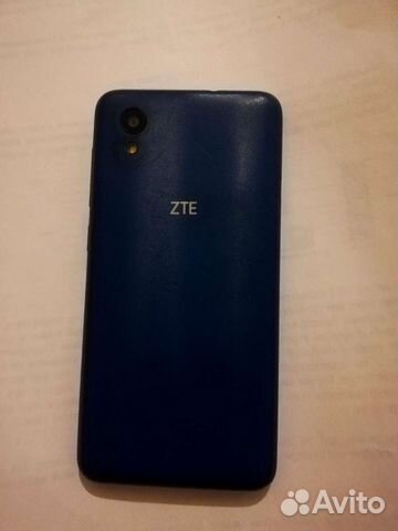 Телефон ZTE Blade L8