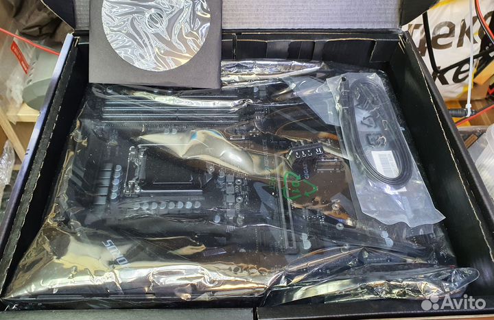 Материнская плата Gigabyte Z390 Aorus Elite