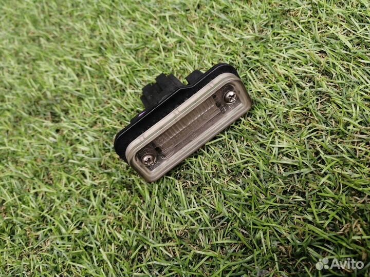 Подсветка номера Mercedes Cls350 272.964 2005