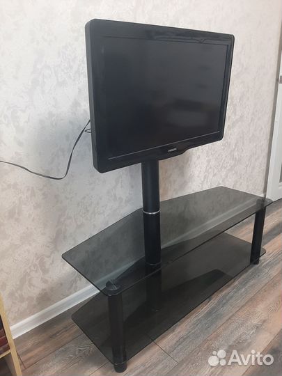 Подставка для телевизора с кронштейном MetalDesign