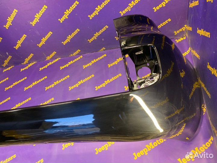 Бампер задний Toyota Land Cruiser URJ202 1UR-FE