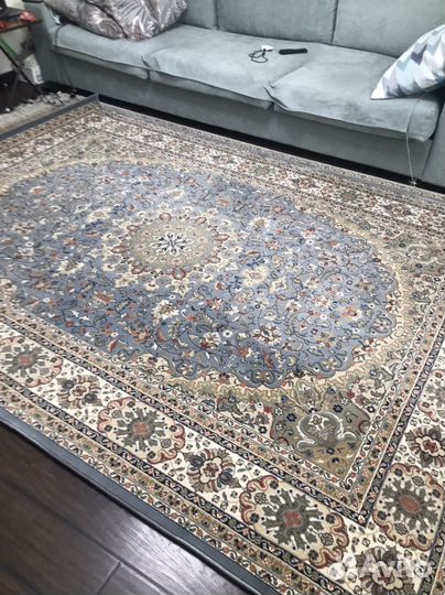 Ковер 2 на 3 б/у