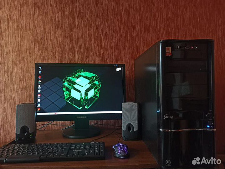 Игровой компьютер с монитором