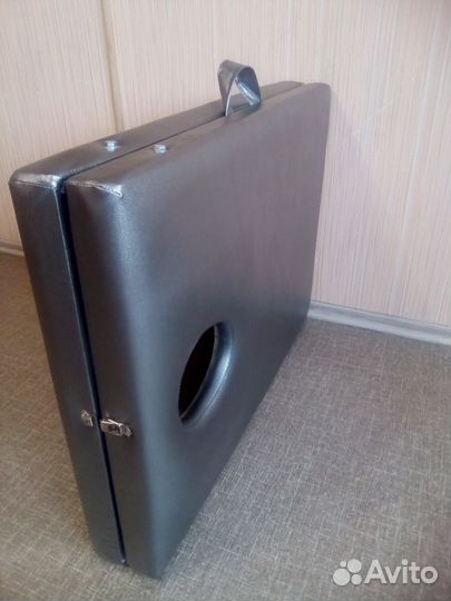 Массажный стол (кушетка)