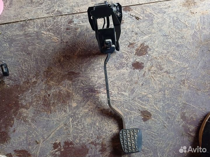 Педаль тормоза opel omega b