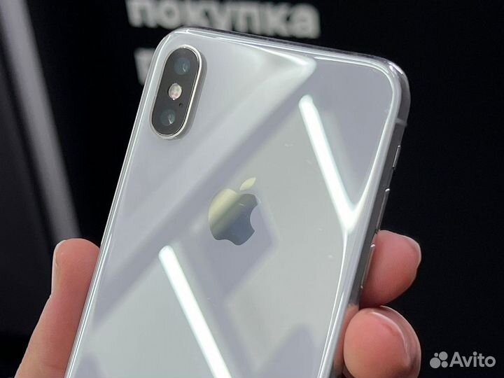 iPhone X, 64 ГБ