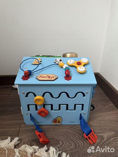 Бизиборд домик kimtoys