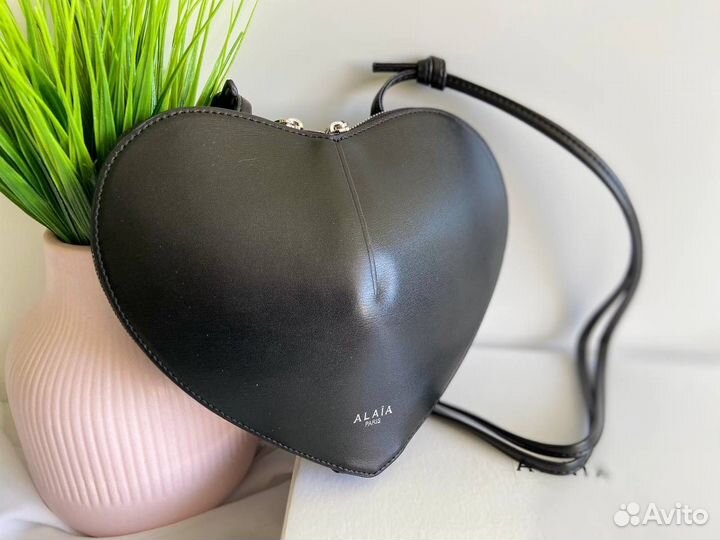 Alaia сумка сердце