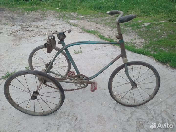 Детский трехколесный велосипед ретро СССР