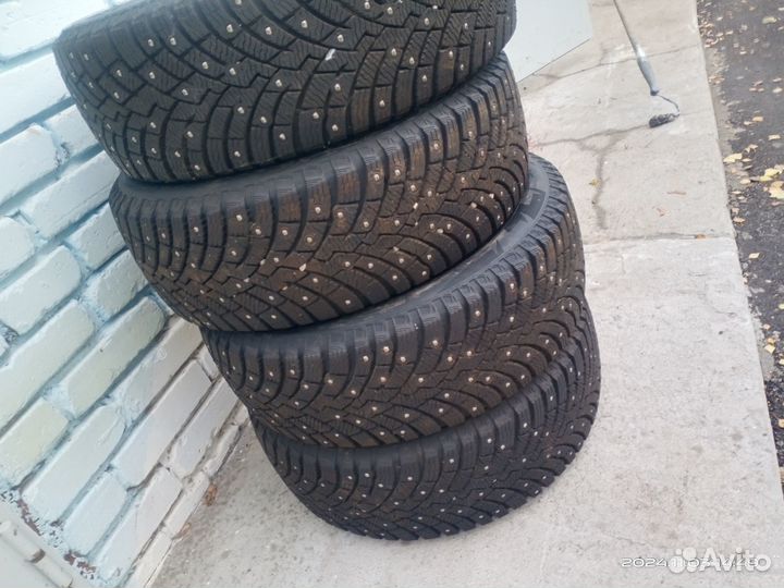 Pirelli Ice Zero 2 205/55 R16