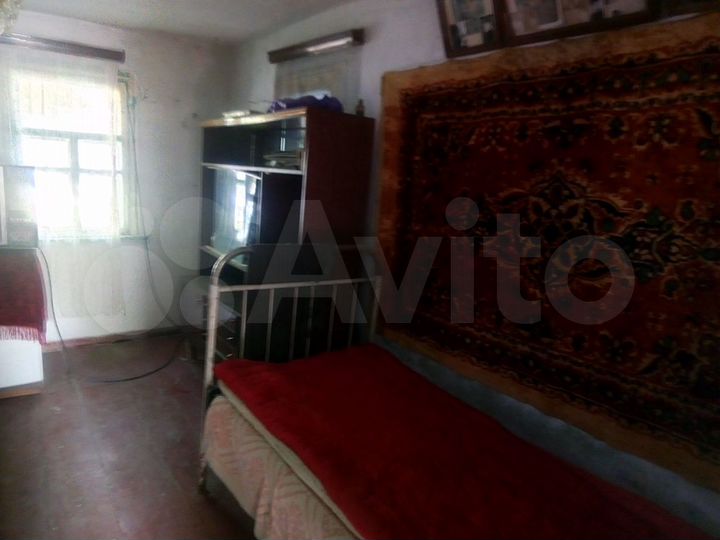 Дом 35 м² на участке 8 сот.