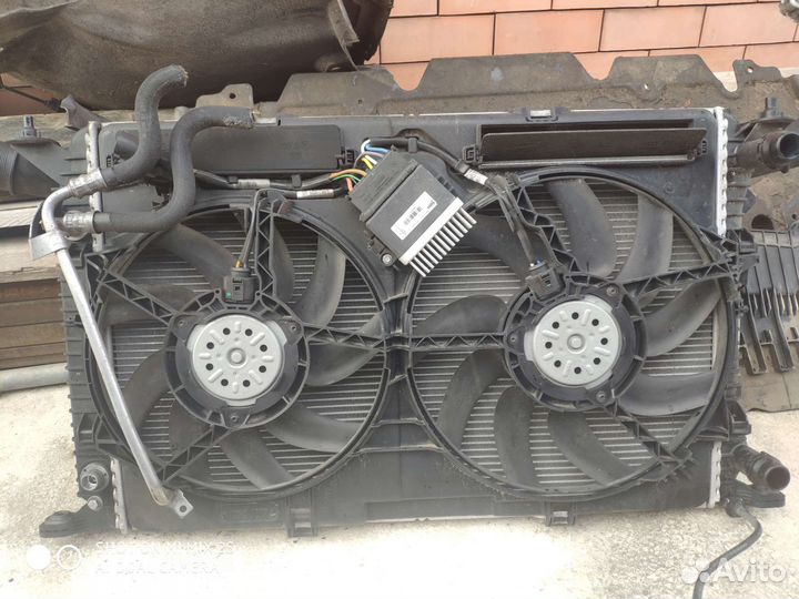 Кассета радиаторов на Ауди а4 б8