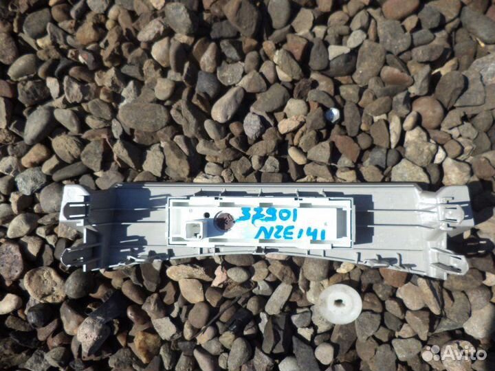 Накладка декоративная Toyota Corolla Fielder