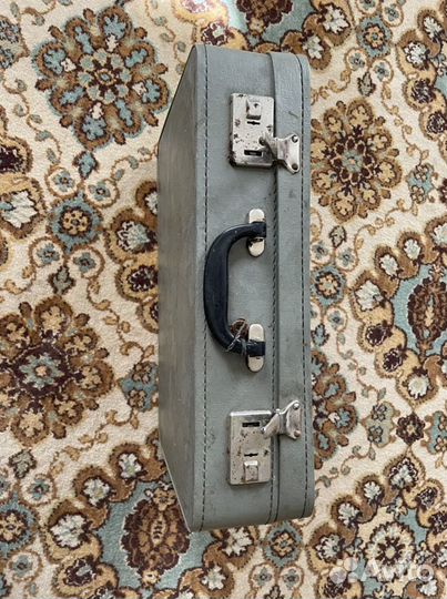 Чемодан ретро для интерьера