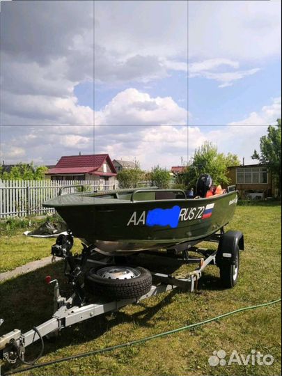 Моторная лодка