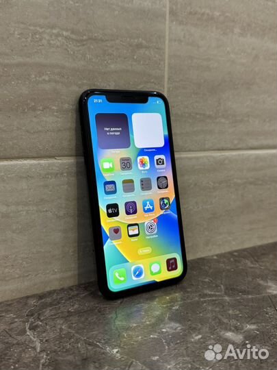 iPhone Xr, 64 ГБ