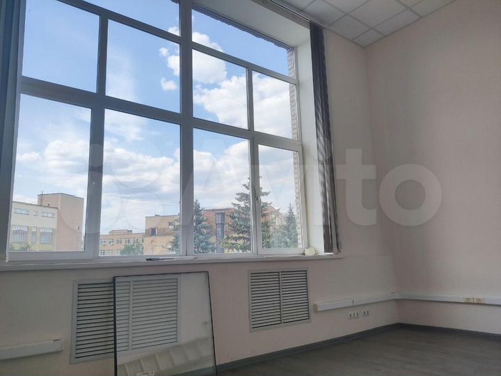 Сдам офисное помещение, 210 м²