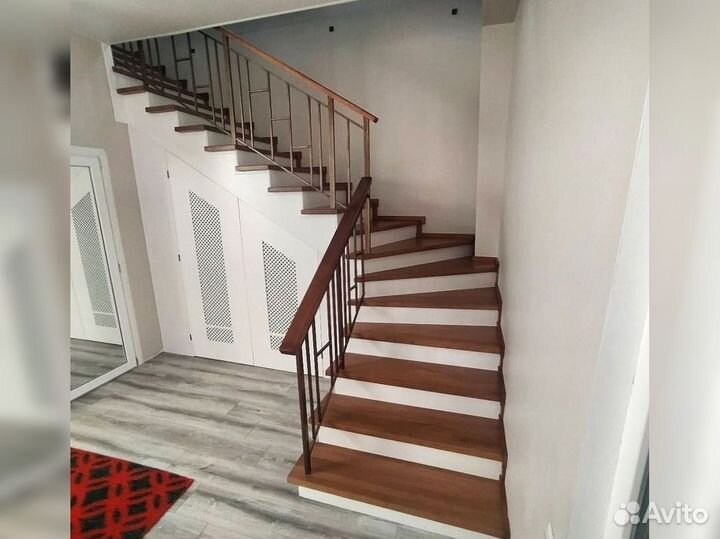 Ступени для лестниц и другие комплектующие К