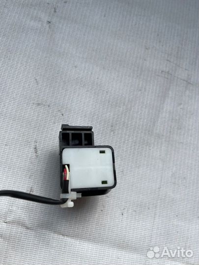 Кнопка регулировки рулевой колонки Toyota Land