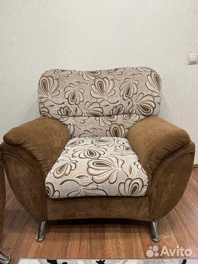 Диван с креслами