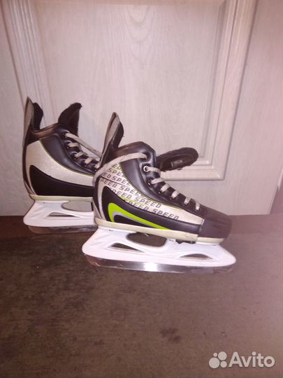 Коньки хоккейные 38 размер