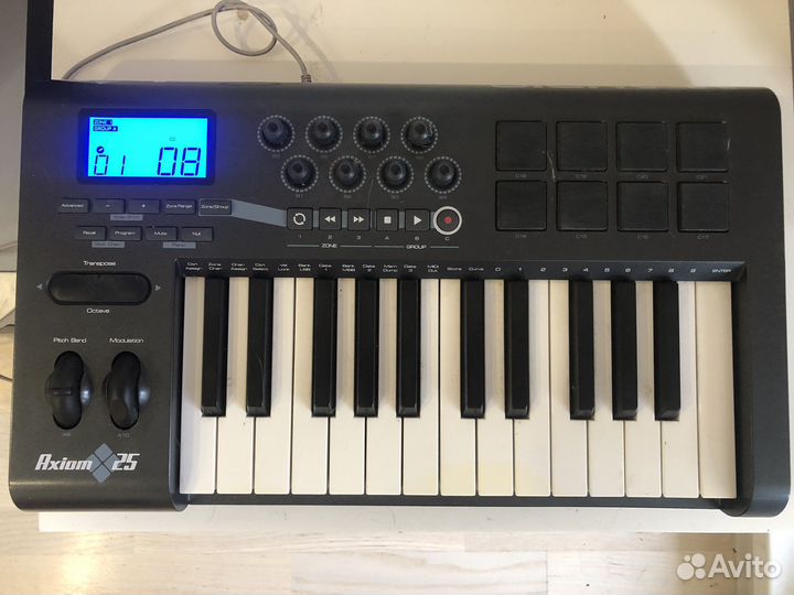 M-Audio Axiom 25 миди клавиатура