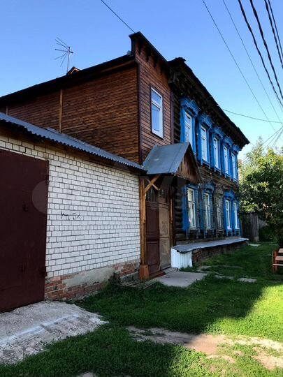 Комната 20 м² в 2-к., 1/2 эт.