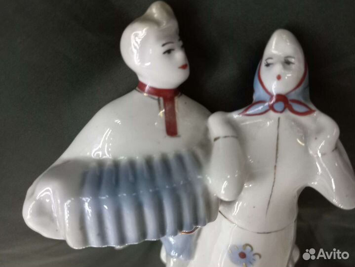 Статуэтка фарфор Уральская частушка