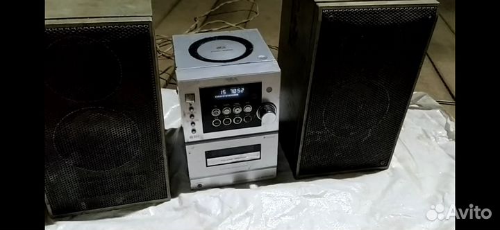 Муз.центр -aiwa
