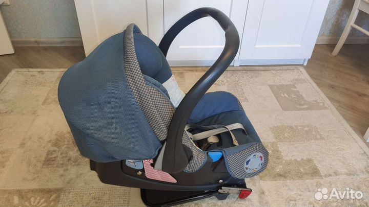 Детское автокресло VW от 0 до 10кг изофикс