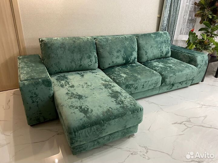 Перетяжка и ремонт мягкой мебели.Кожей,экокожей,те