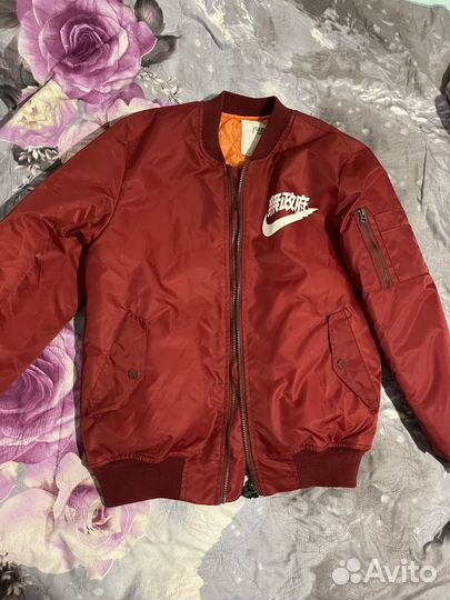 Бомбер nike
