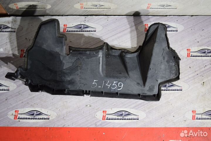 Дефлектор радиатора c Toyota Prius NHW20 1NZ-FXE