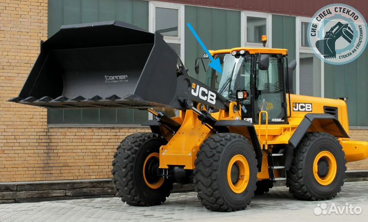 Стекло лобовое левое верхнее на JCB 456 zx