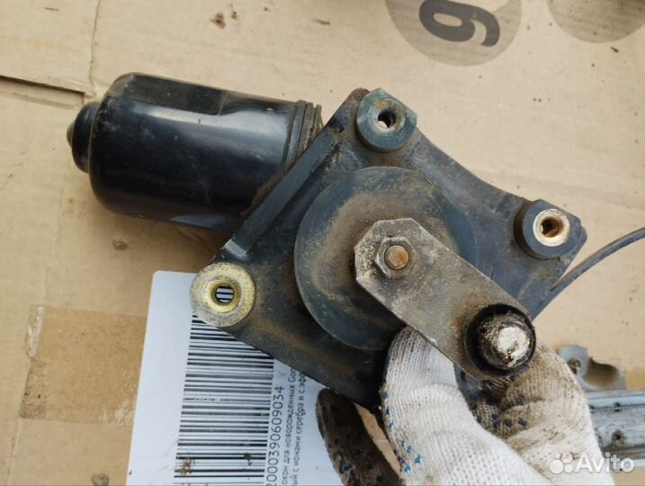 Моторчик дворников Nissan Primera P11