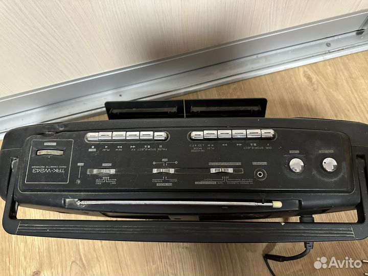 Магнитола hitachi TRK-w243w