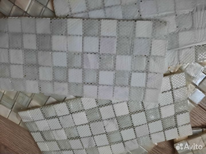 Плитка мозаика стекло/камень остатки