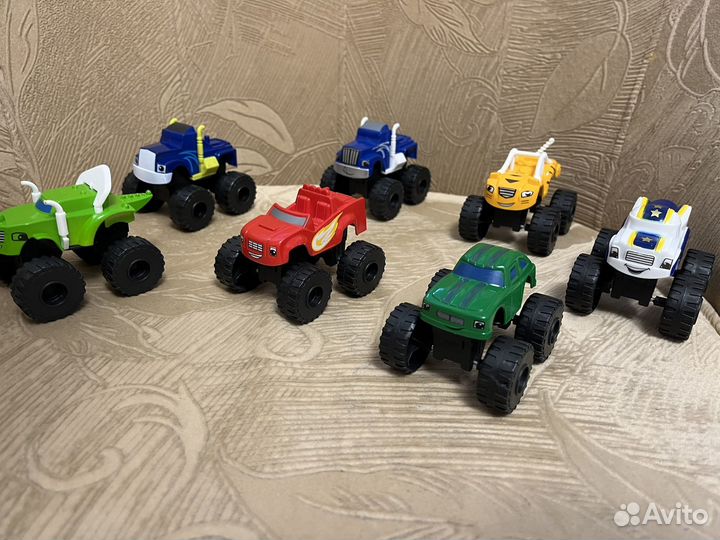 Набор машинок 
