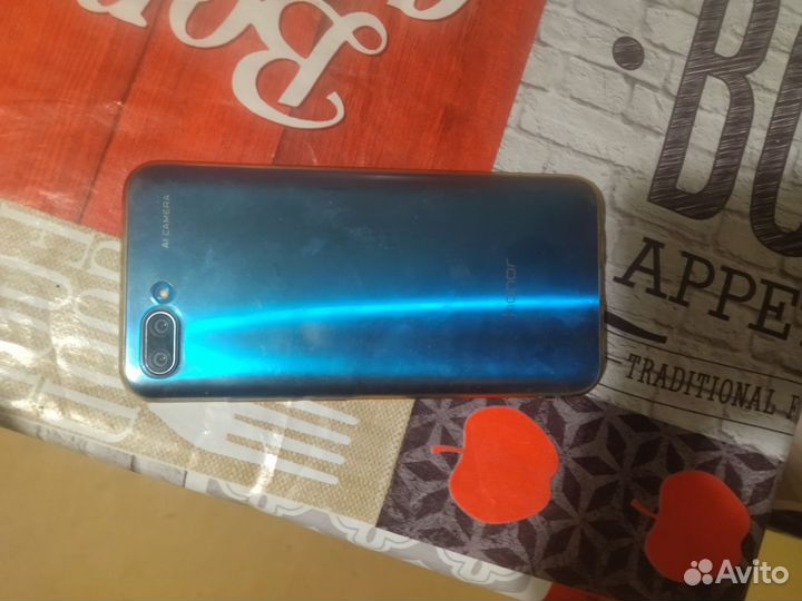 HONOR 10, 4/64 ГБ