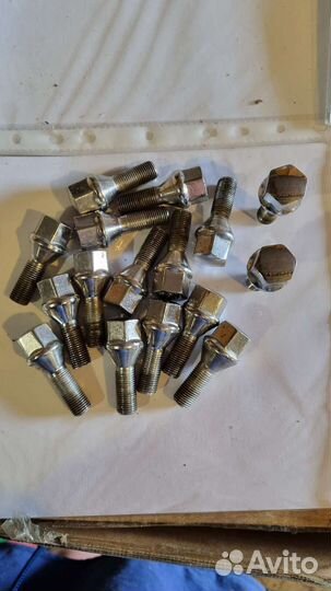 Колёсные болты (комплект 16 шт)