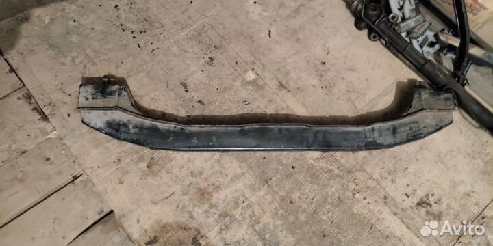 Усилитель бампера galant 8