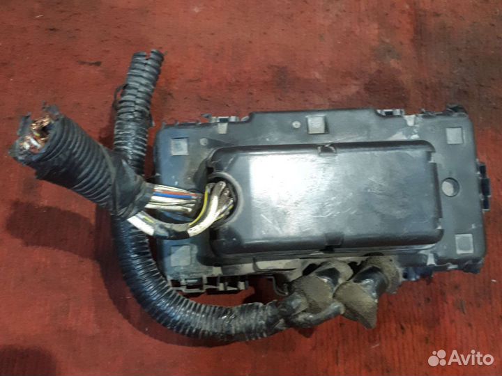 Монтажный блок Хонда црв 2