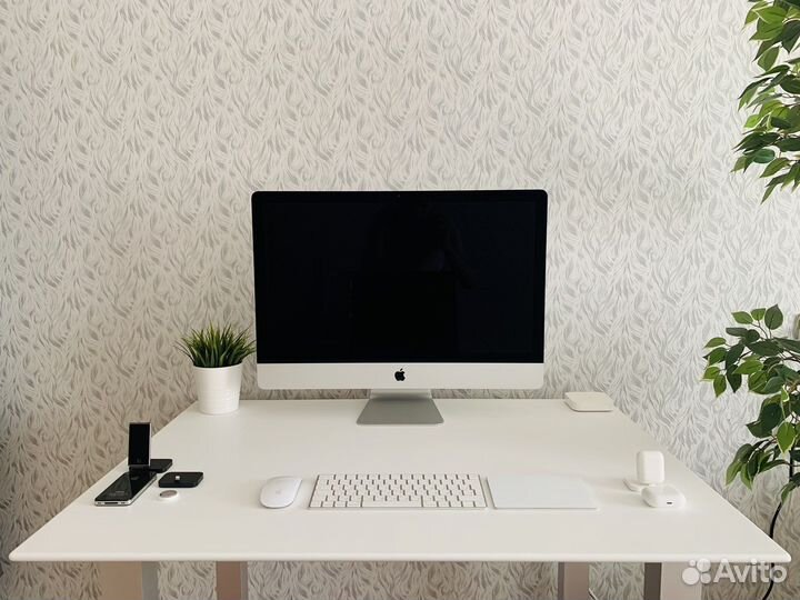 В продаже Apple iMac 27 дюймов Retina 5K