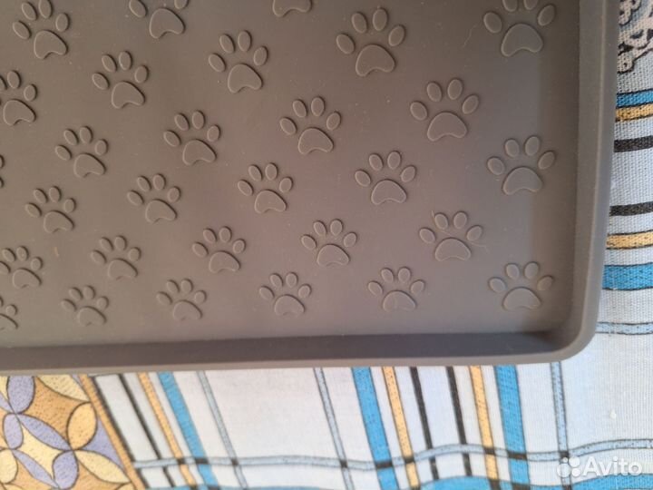 Коврик для кошачьих мисок 30*48 силикон